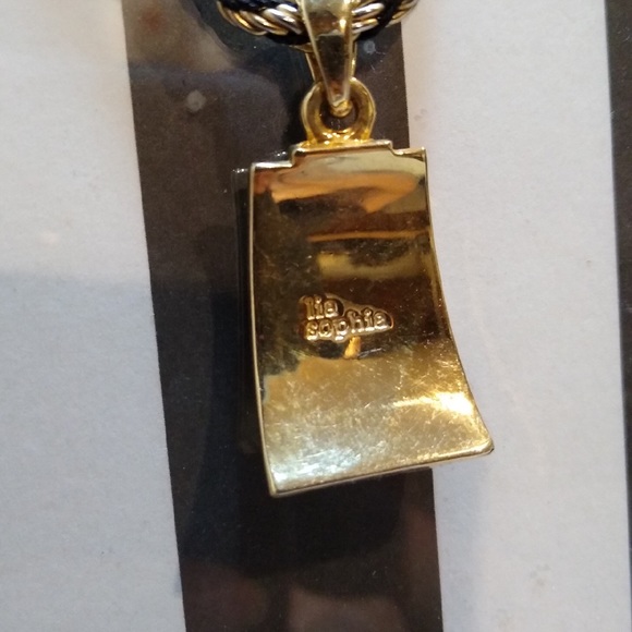 Lia Sophia Necklace - Picture 3 of 3